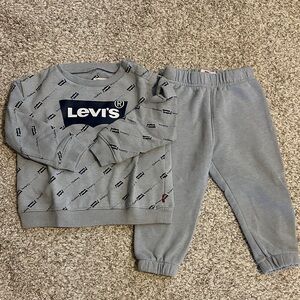 Levi's Kids Gray Logo Sweatshirt and Joggers 24m